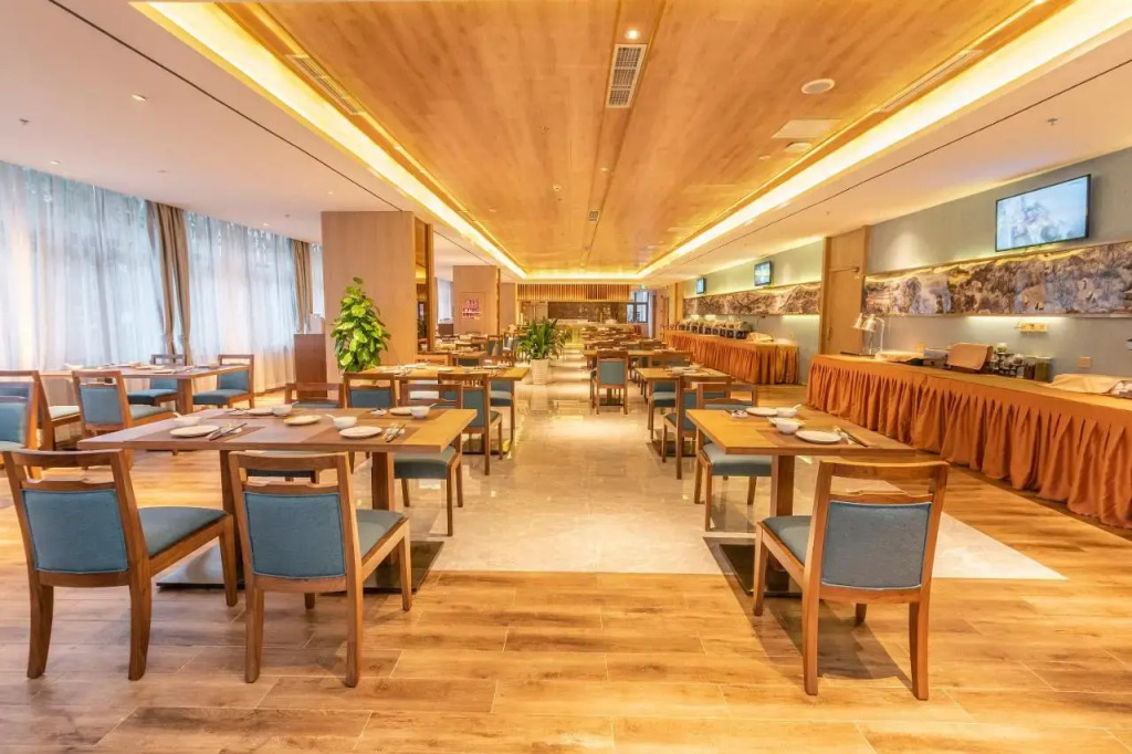 Jiuzhaigou Hotel - Chengdu