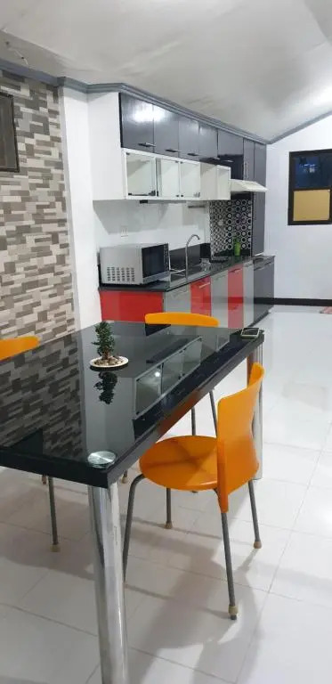 Fully furnished, peaceful and lovely home that is located 2 minutes from the heart of the city.