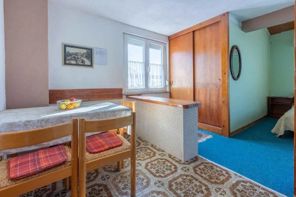 Apartment in Crikvenica 42252
