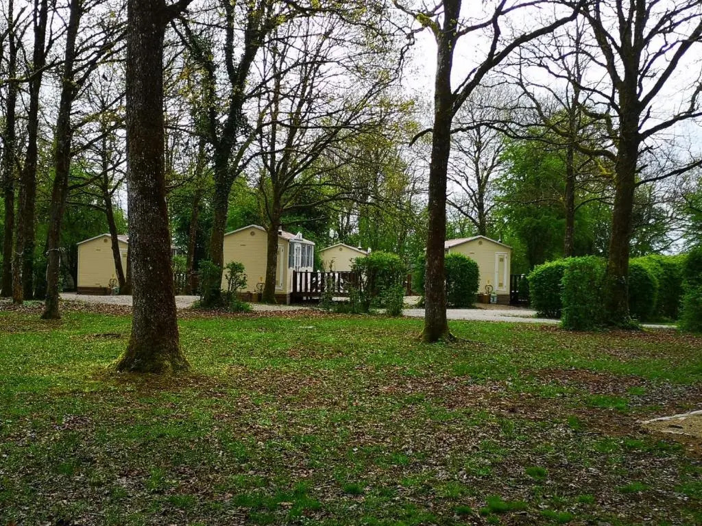 Camping de la Croix dArles