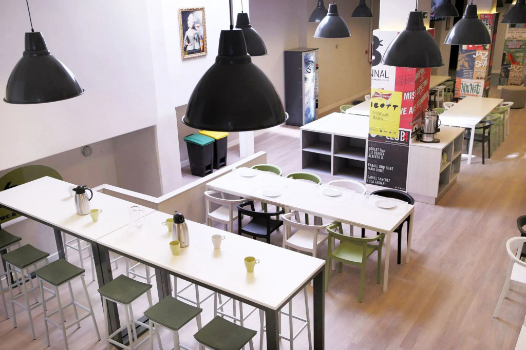 Hola Hostal Eixample