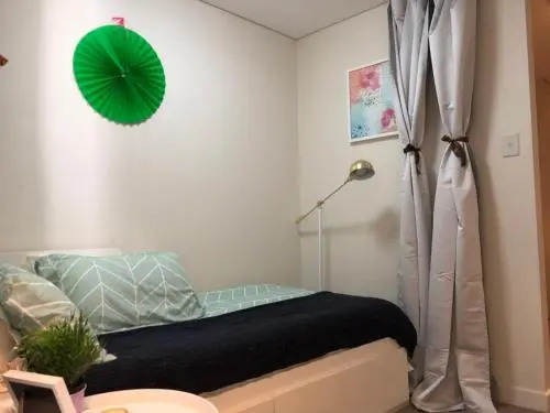 Exquisite Family Home +Parking, Close to CBD