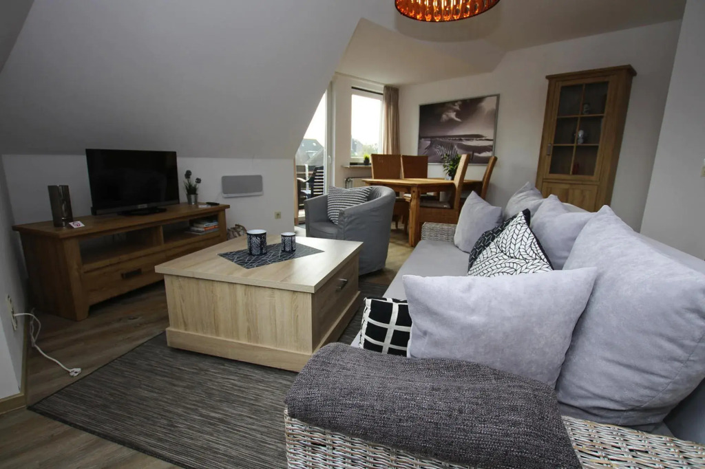 Apartment, Tating in Tating