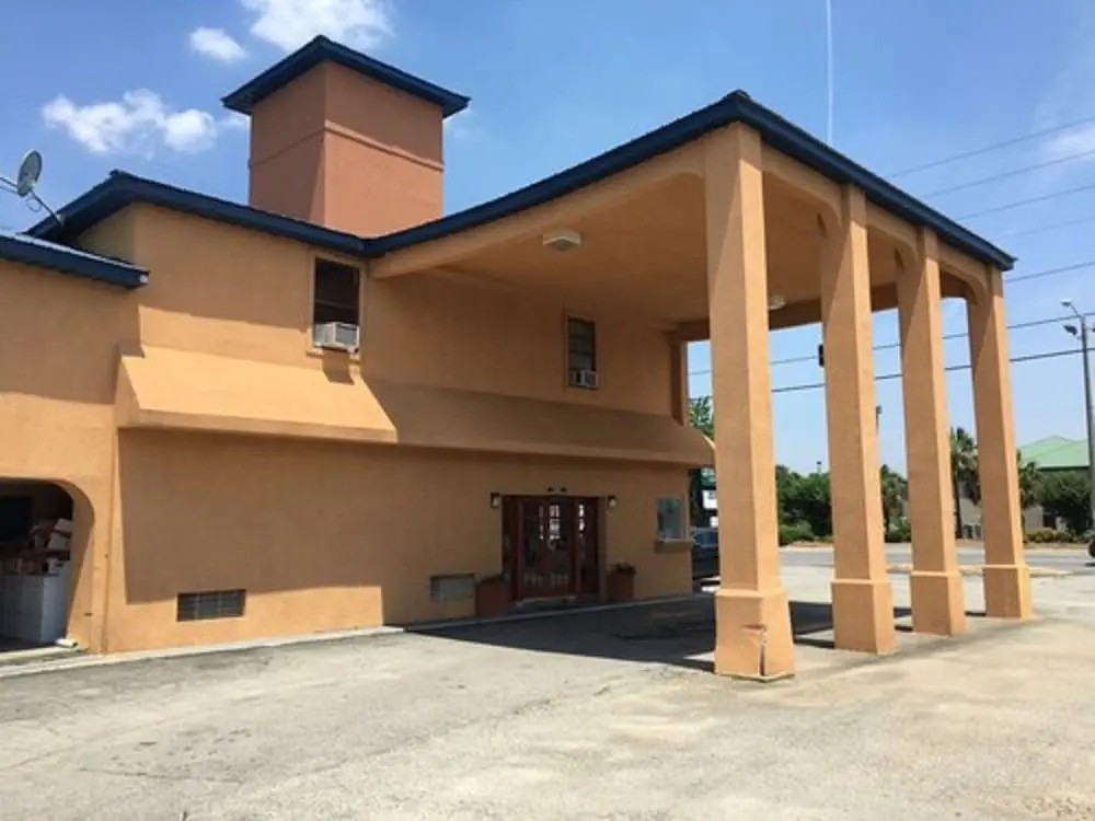 Capital inn