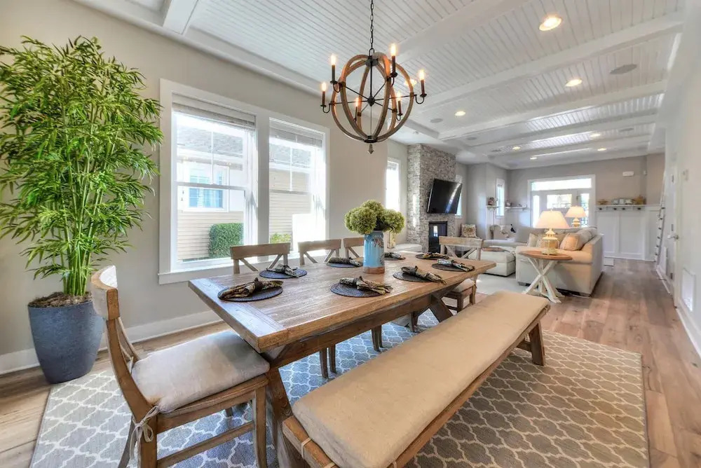 Laurel Street 306