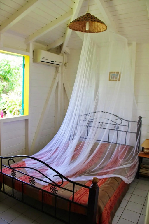 Maison de 2 chambres avec piscine partagee et jardin clos a Sainte Rose