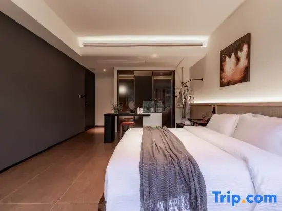 WuYun Designer Boutique Hotel Closest to Tianmen & Fox Fairy Show