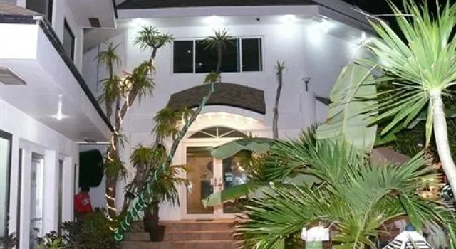 La Reserve Resort