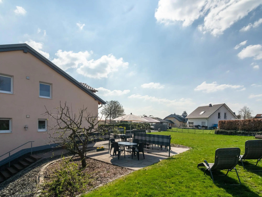 Comfortable Holiday Home in Ellscheid with Garden