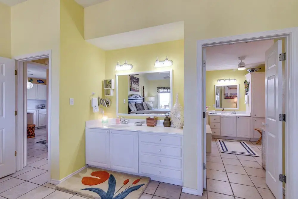Beach Access: Renovated 'casa Bonita Surfside'
