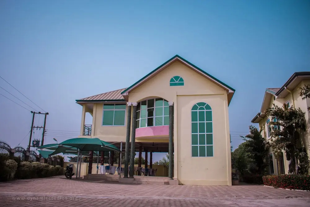 Sheilas Executive Hotel & Lodge