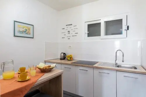 Apartment Mirna