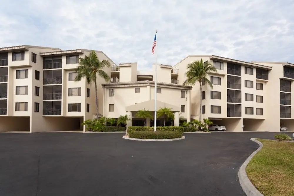 Santa Maria Harbour Resort 409