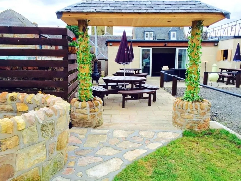 Nithsdale Hotel