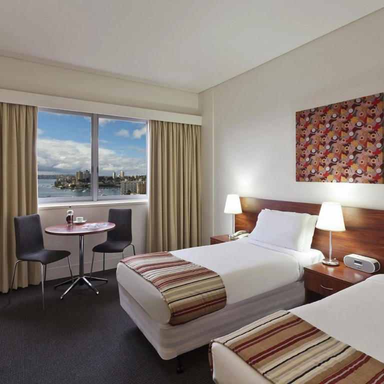 Macleay Hotel