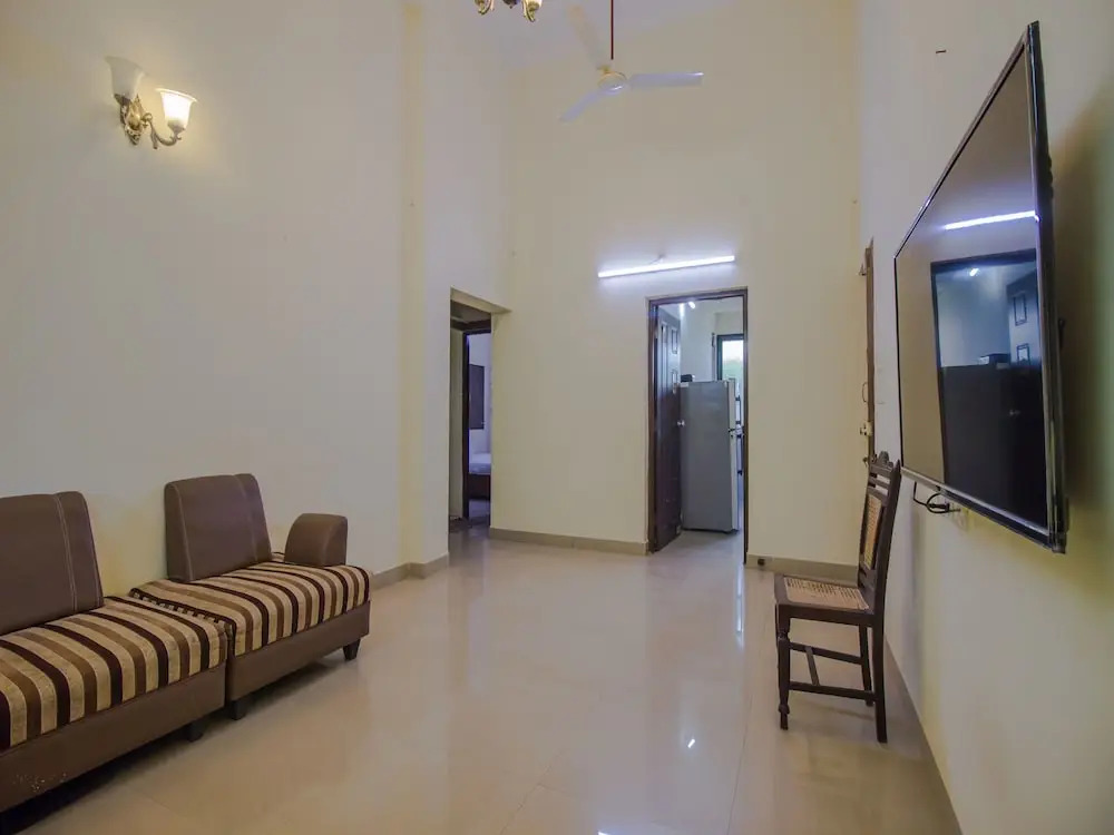 OYO 13057 Home 2BHK Happy Enclave