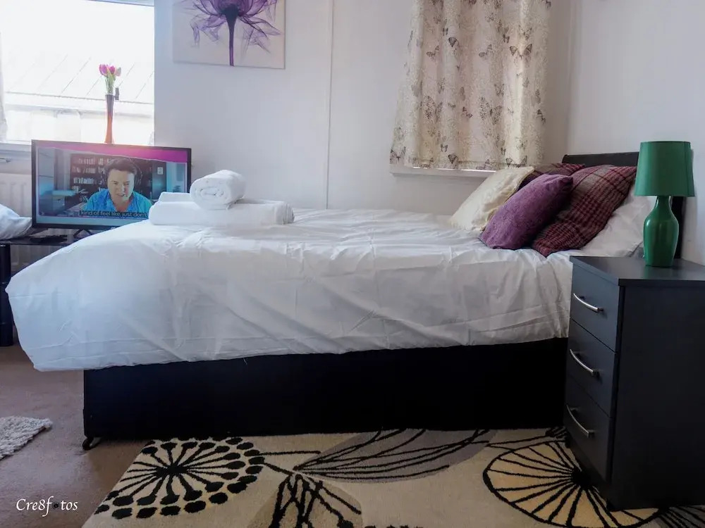 WoodHus Lodge  Cosy Large Family  Room 4