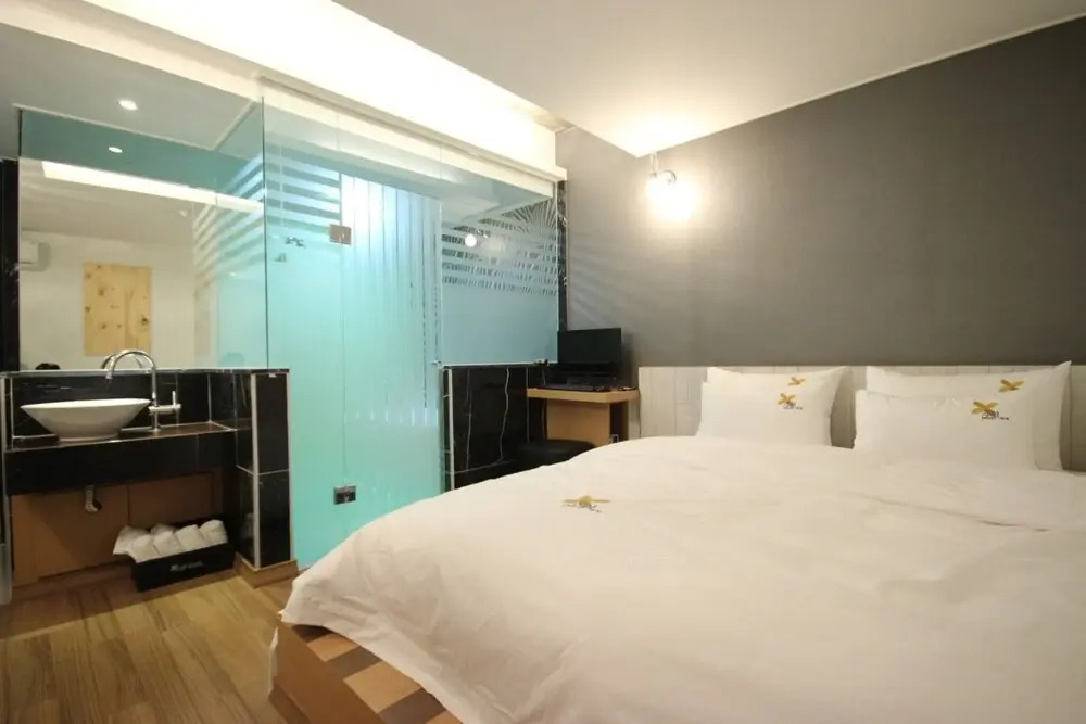 Busan Goejeong Guwol