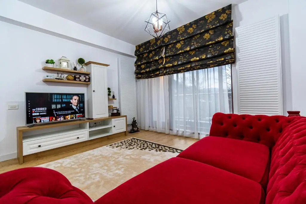 Lighthouse Central Apt with unique views of the Fortress, Free Parking, 5 min by car from the Old Town