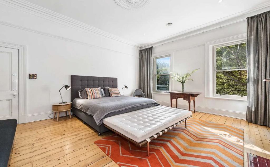 Waratah Stay - A Mansion Experience