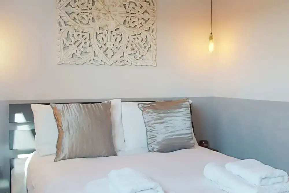Modern, Cosy Apartment On Vibrant Deptford High Street
