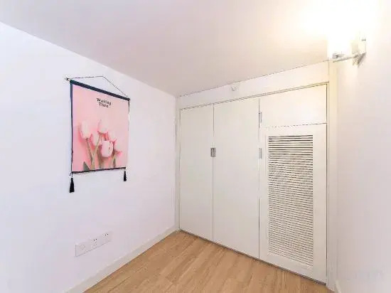 Nantong CBD Zhongnan Rainbow Yiloft Apartment