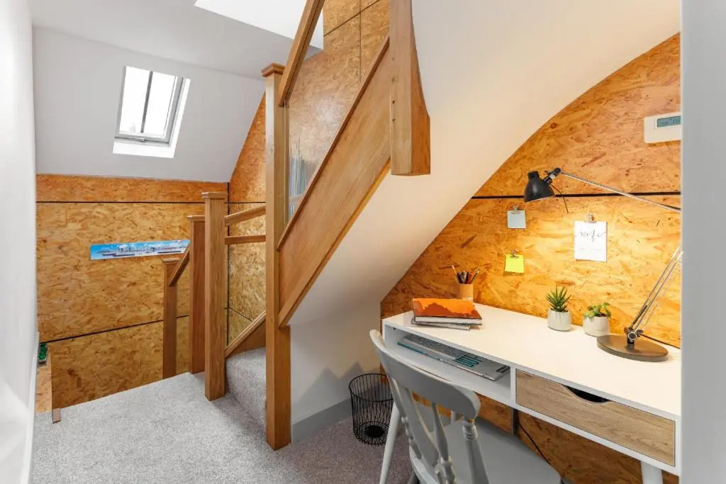 Air Host and Stay - The Scouse House - Quirky 2 bedroom mews house mins from Sefton Park