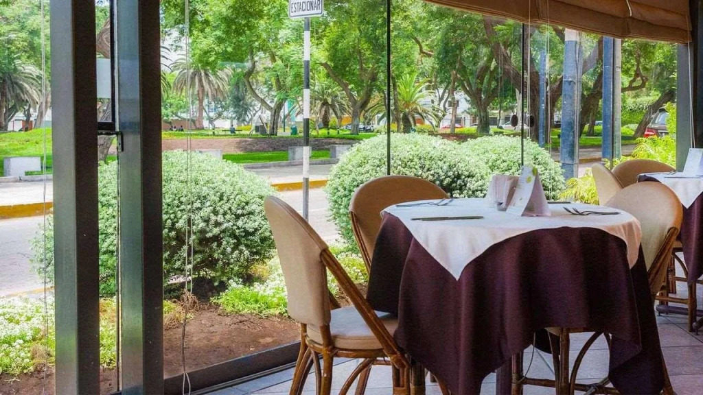 Roosevelt Hotel & Suites