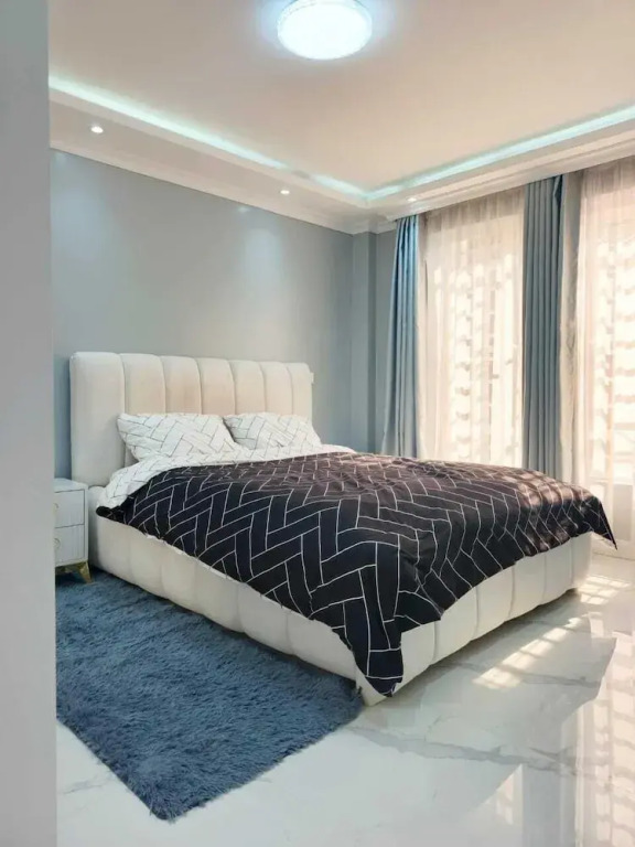 Lux Suites Grandville Apartments