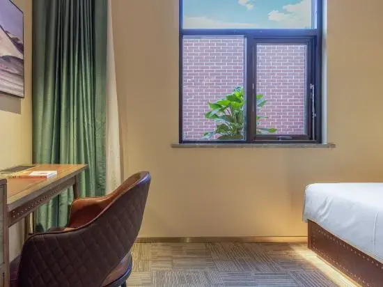 Atour X Hotel Dacheng Road PLA 301 General Hospital Beijing