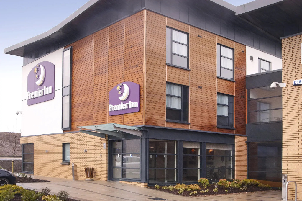 Premier Inn Glasgow Newton Mearns (M77 J4)