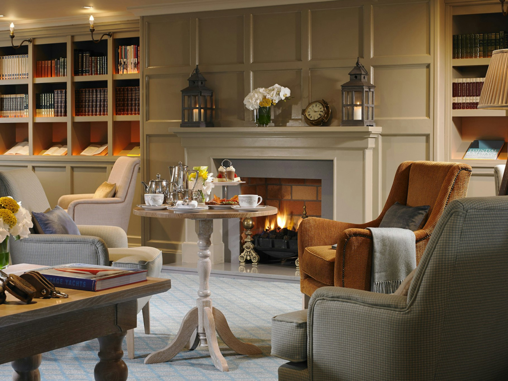 Westport Coast Hotel