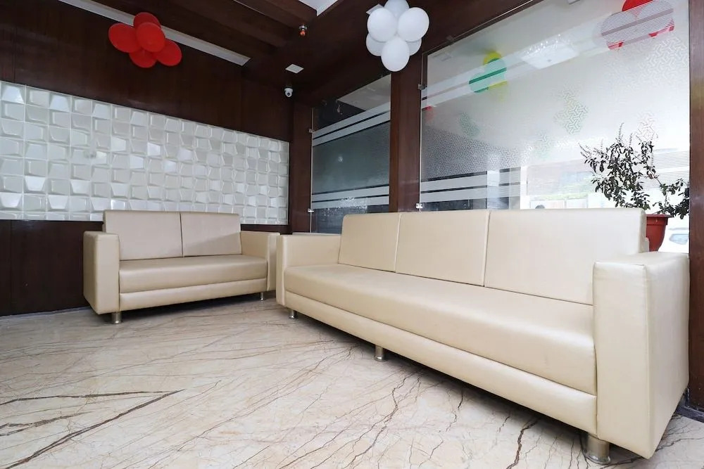OYO 29175 Hotel Rp 74