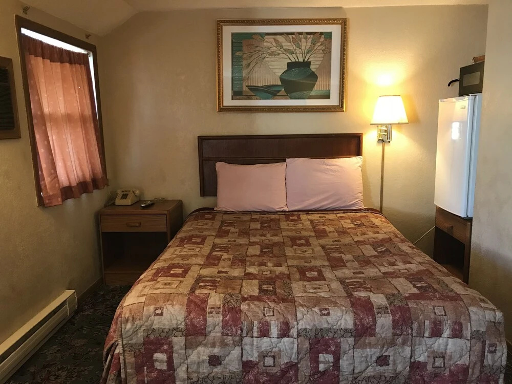 West Motel