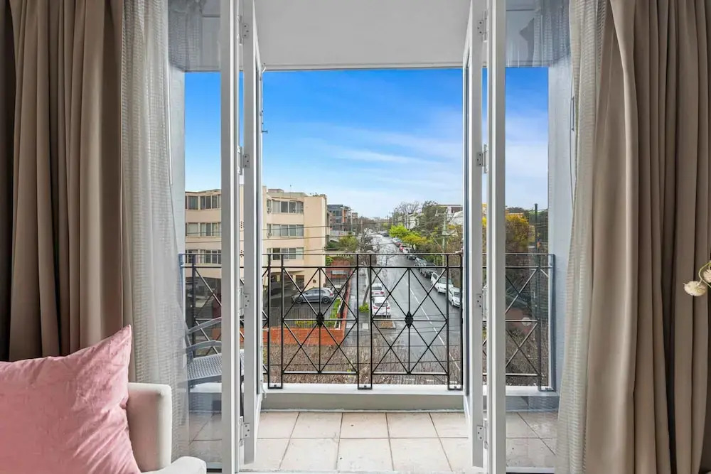 Lovely Boutique 1-bed Unit With Gym & Pool
