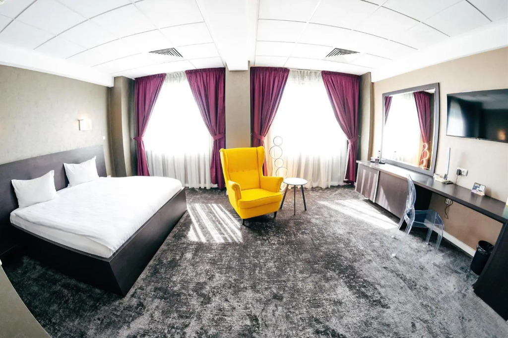 Business Hotel Conference Center & Spa