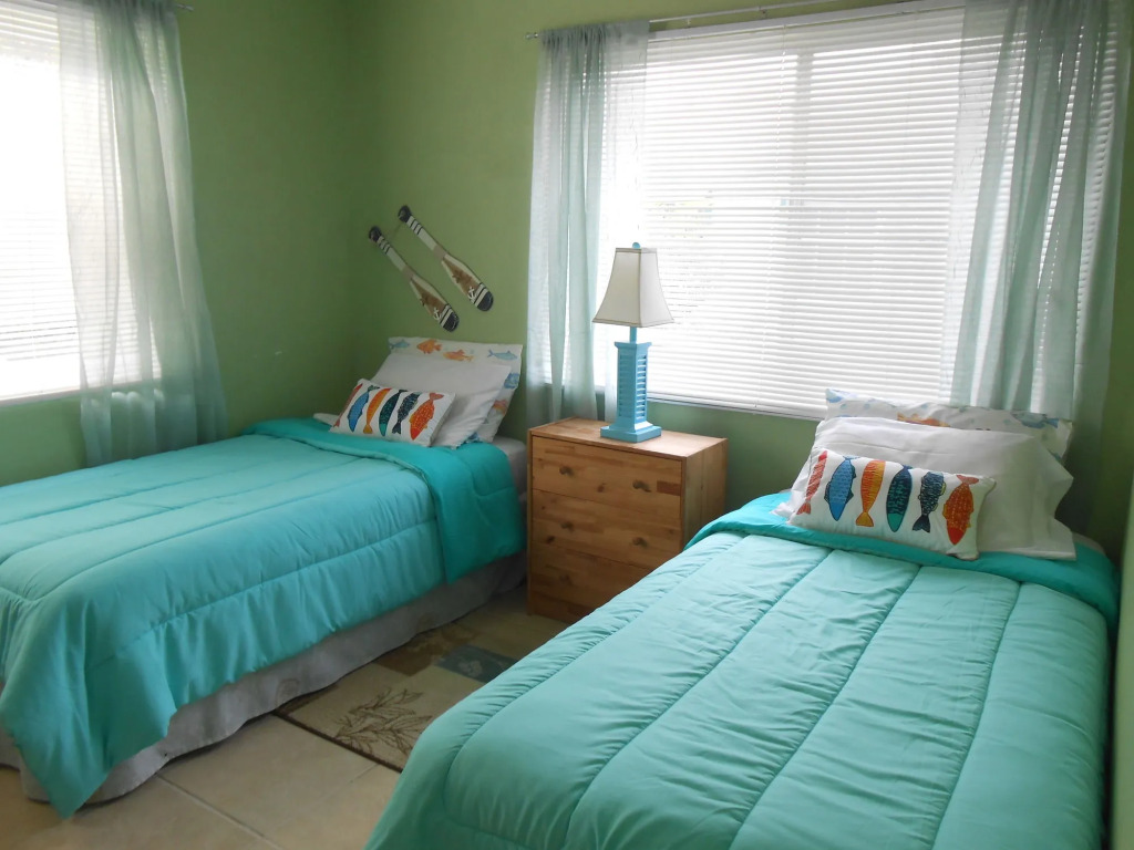 Hoopers Bay Villas