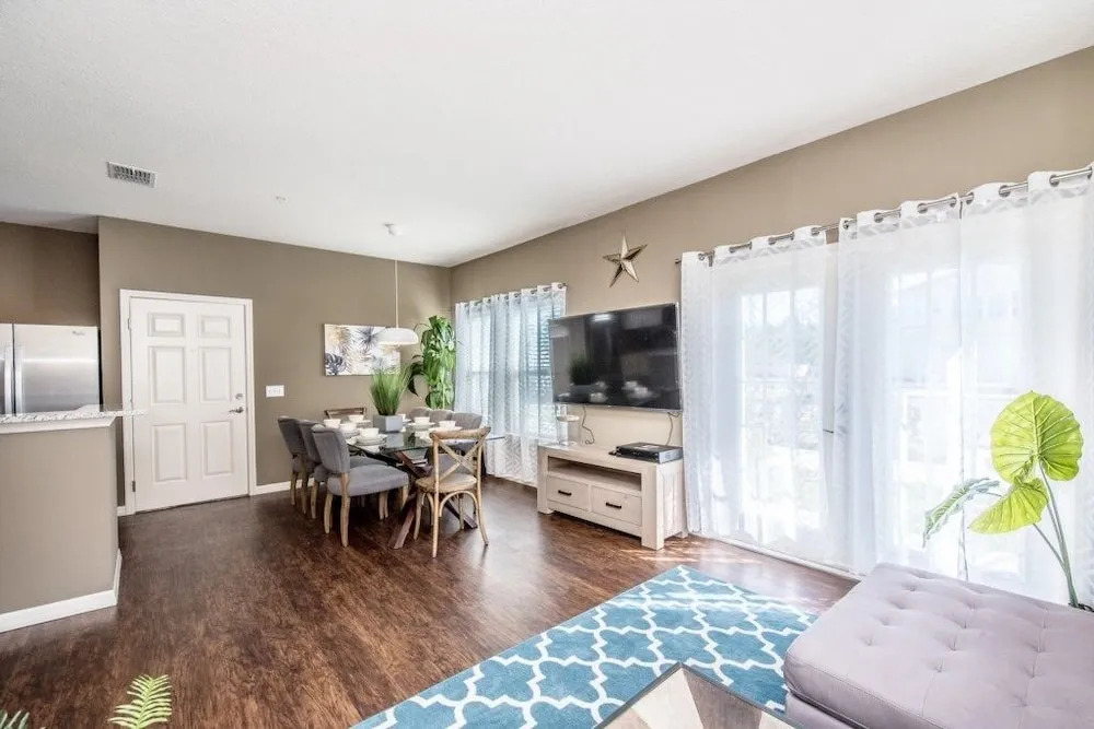 Amazing Townhome! - Lucaya Village - 8951SD