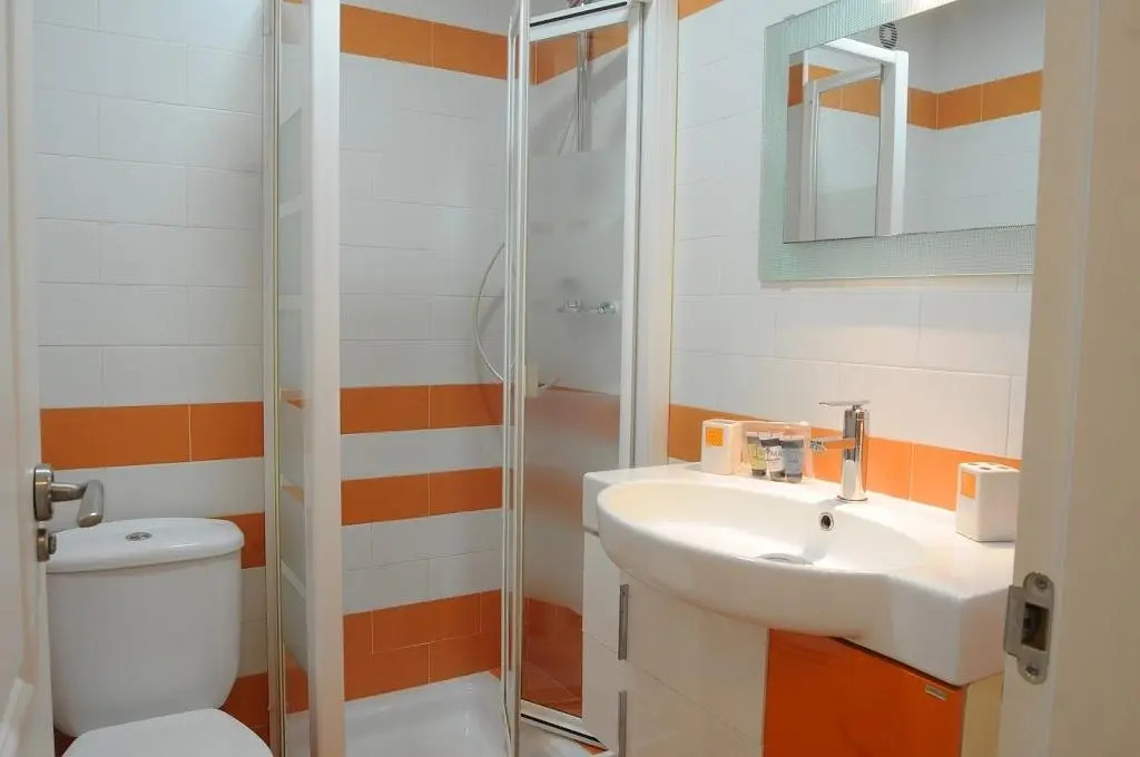 Malaga Lodge Apartments
