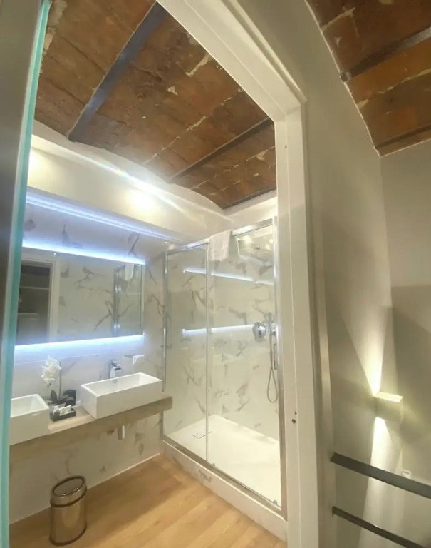 MILUAR Luxury - Vanvitelli