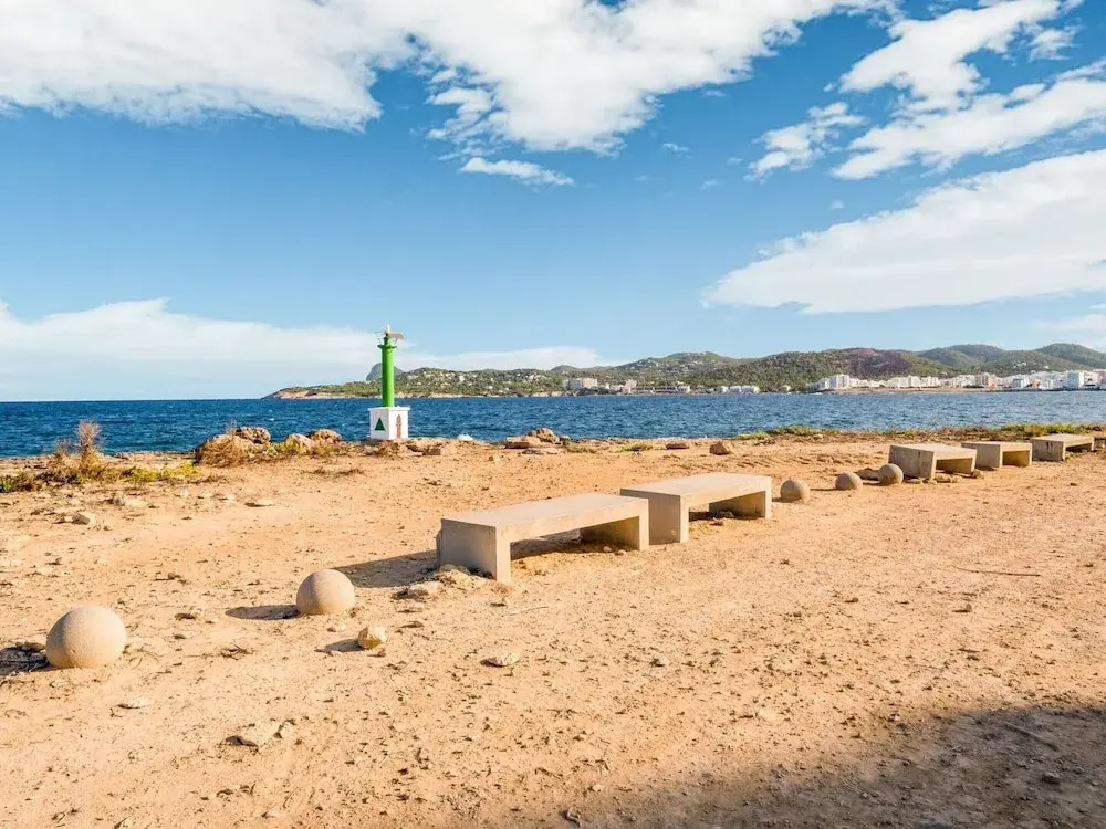 Pretty Holiday Home in Sant Josep de Sa Talaia near Sea
