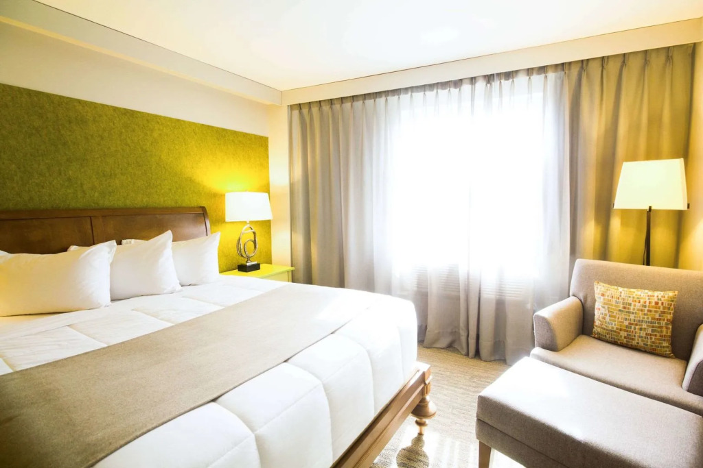 Hotel Champlain
