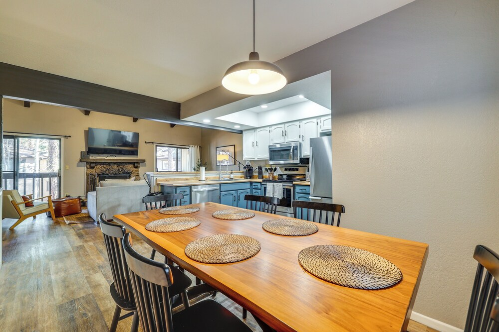 Luxe White Mountain Condo: Addt'l Rental On-site