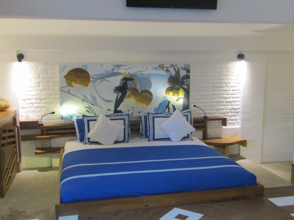 The White Key Luxury Villas