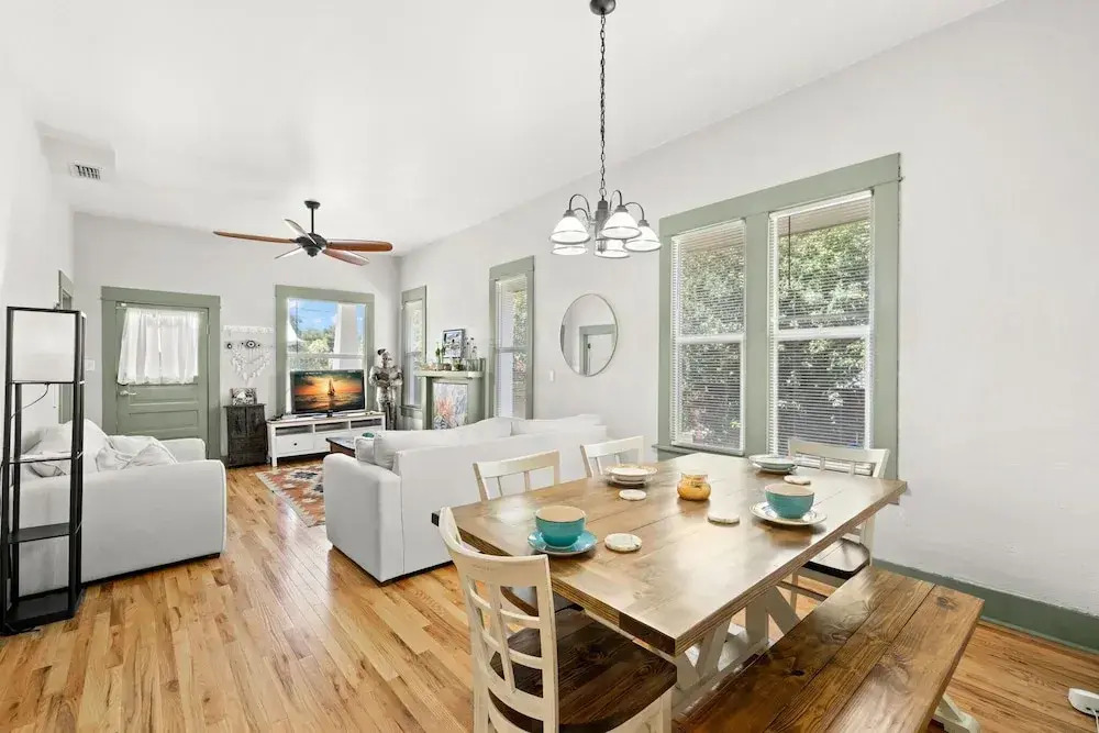 NEW Lakeland Landing Cute Bungalow by Downtown