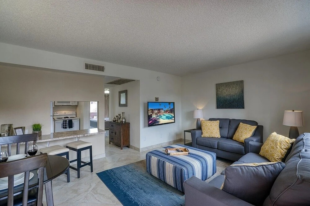 123 Fully Furnished 1BR Suite-Prime Location! by RedAwning