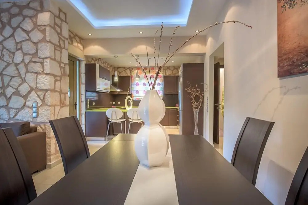 Limneon Villas
