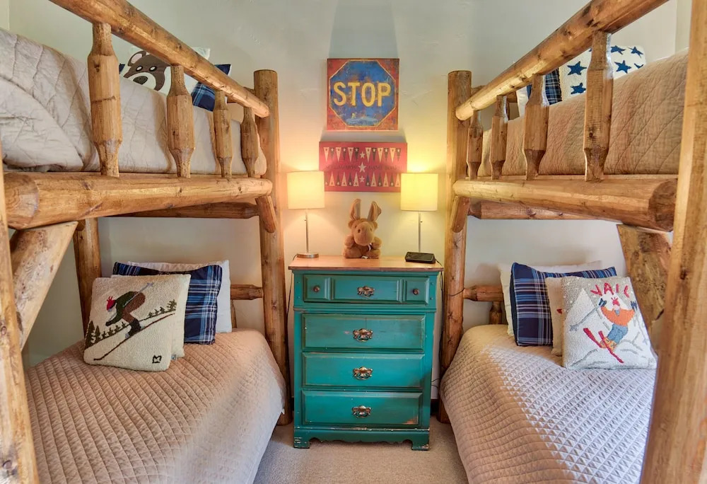 Main Street Junc. 15 (Townhome with Resort Amenities)