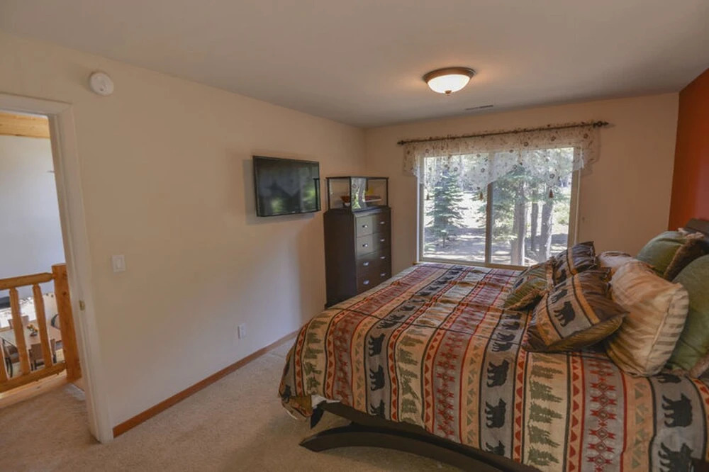 Kantor's Hideout by Tahoe Mountain Properties