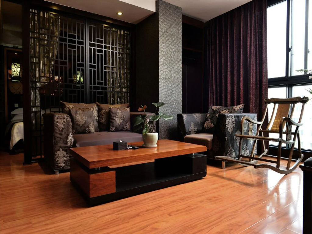 Mianyang Liangyuan Sanguo Culture Hotel